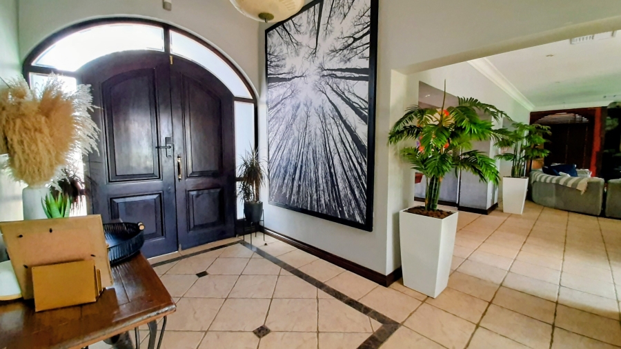 5 Bedroom Property for Sale in Pecanwood Estate North West